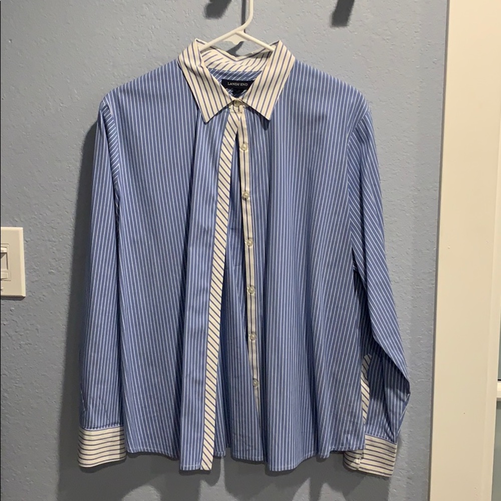 Striped women Lands’ End button down